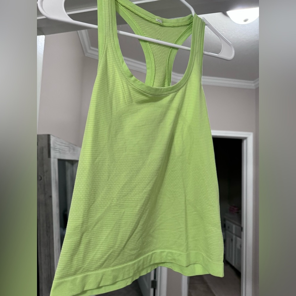 Lululemon Swiftly Tech Racerback Tank Top 2.0